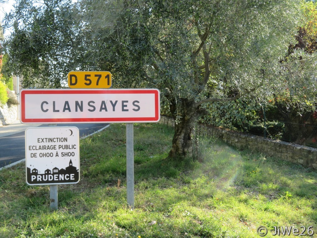 Bienvenue à Clansayes, village perché autrefois fortifié