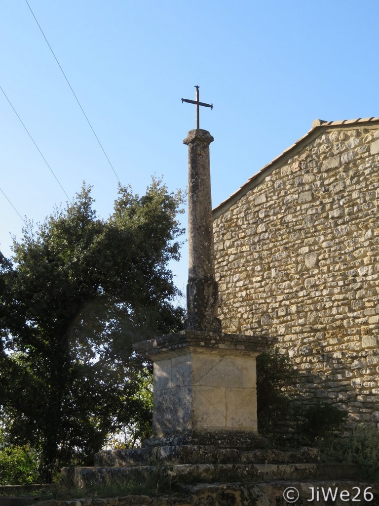 Une des nombreuses croix