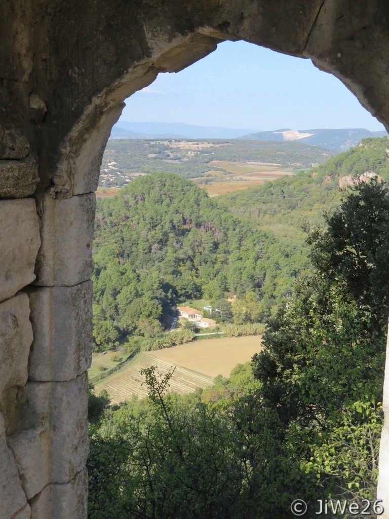 Point de vue à travers l'ensemble de l'escalier
