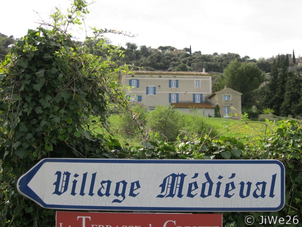 Ensuite, direction le vieux village médiéval