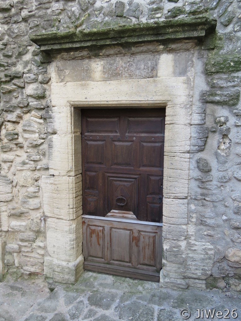 Porte ancienne