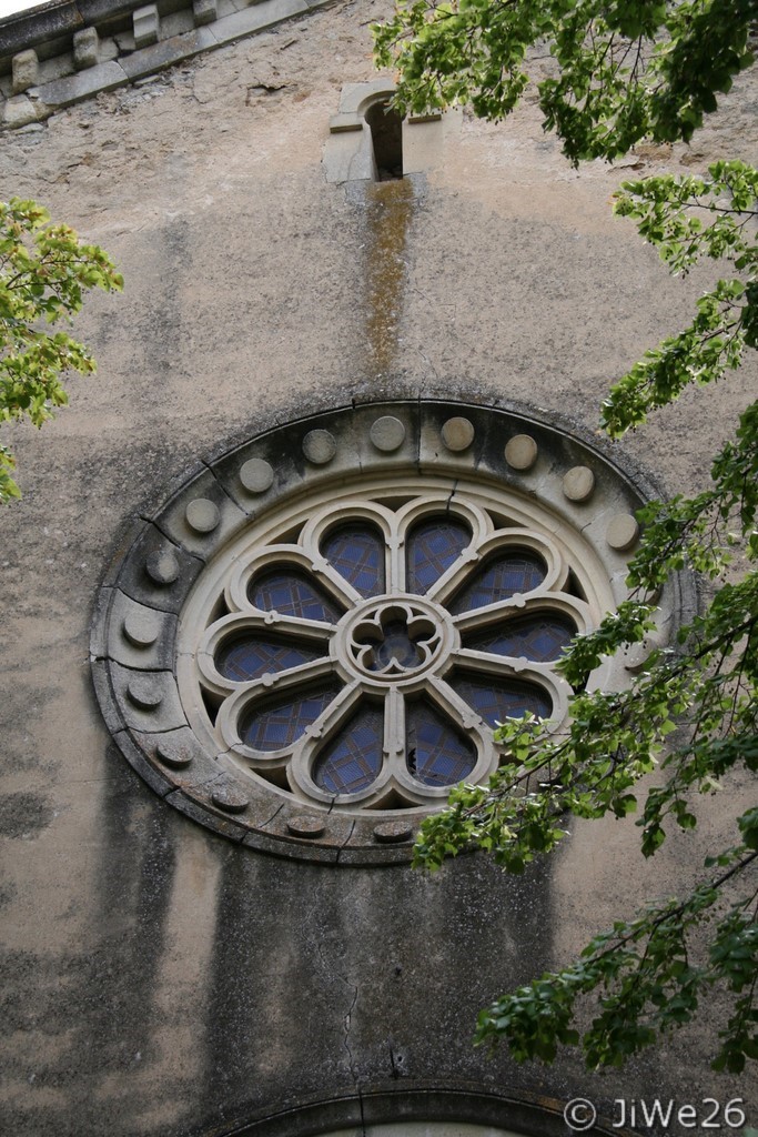 La belle rosace de l'église Saint-Laurent la neuve