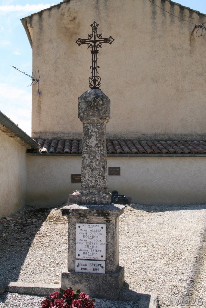 Une autre sépulture