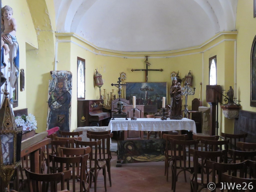 Fondée au XIVe s., elle a été rénovée en 1953