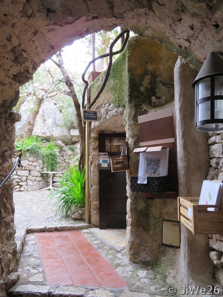 Une des nombreuses galeries d'art