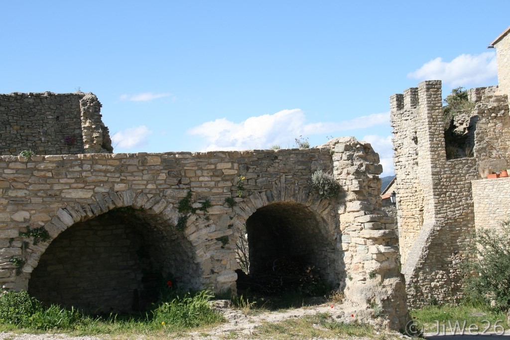 Vestiges du château féodal