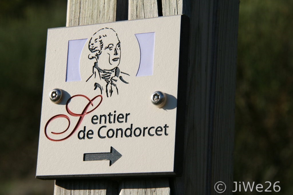 Le parcours est flêché au moyen de ce pictogramme