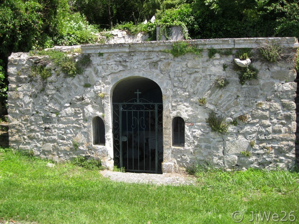 Portail de la chapelle N-D des 7 Douleurs