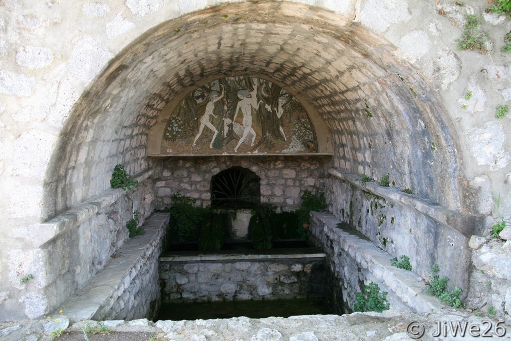 La Grande Fontaine, alimentée par une source
