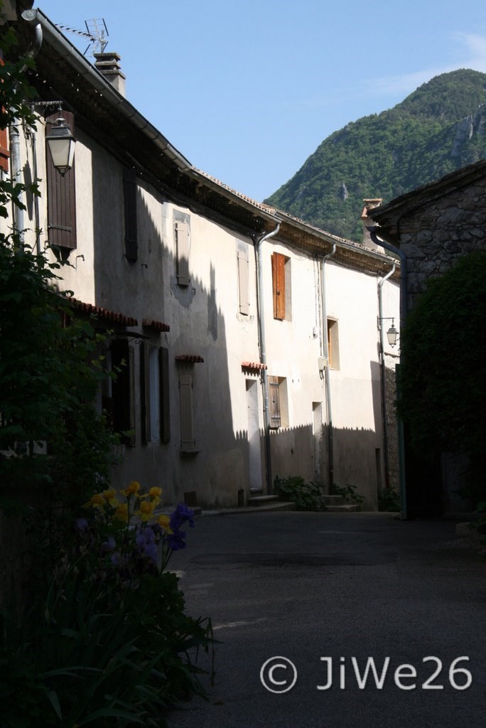 La-Motte-Chalancon_Calade du Tambourinaire (Crieur public)