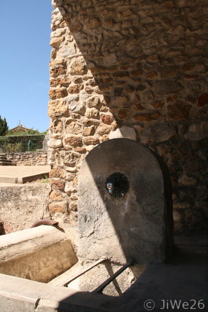 Mirabel-aux-Baronnies_Lavoir Place de Verdun