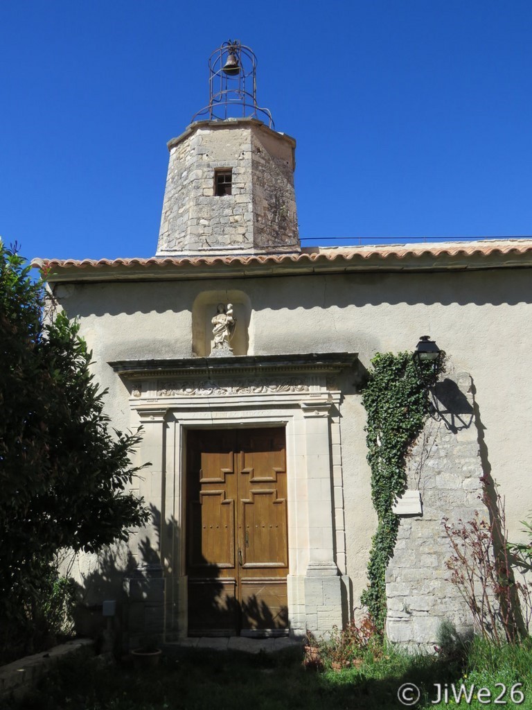 C'était une ancienne chapelle romane qui abritait les reliques de Saint-Gens jusque dans les années 1960