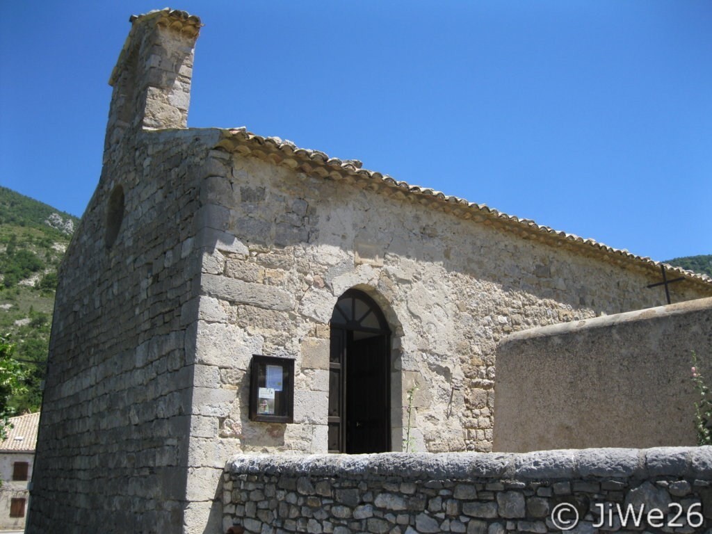 L'église Saint-Martin, et à première vue elle est ouverte, ... jour de chance ?