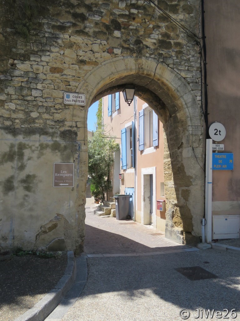 Portail neuf