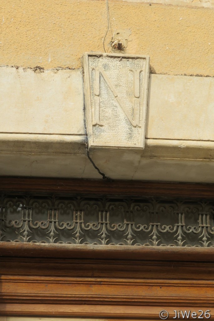 Porte de l'ancienne auberge