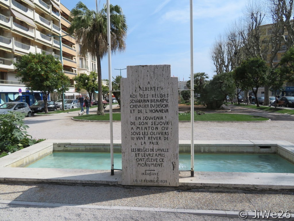 Monument en hommage au Roi Albert 1er, élevé par les Belges de la ville en février 1935