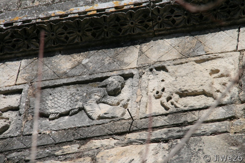 là, un basilic, bête légendaire