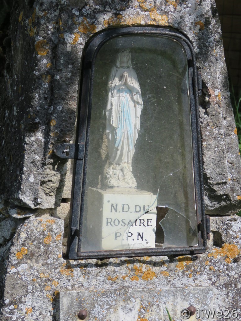 Gos plan de la Vierge sur la potale