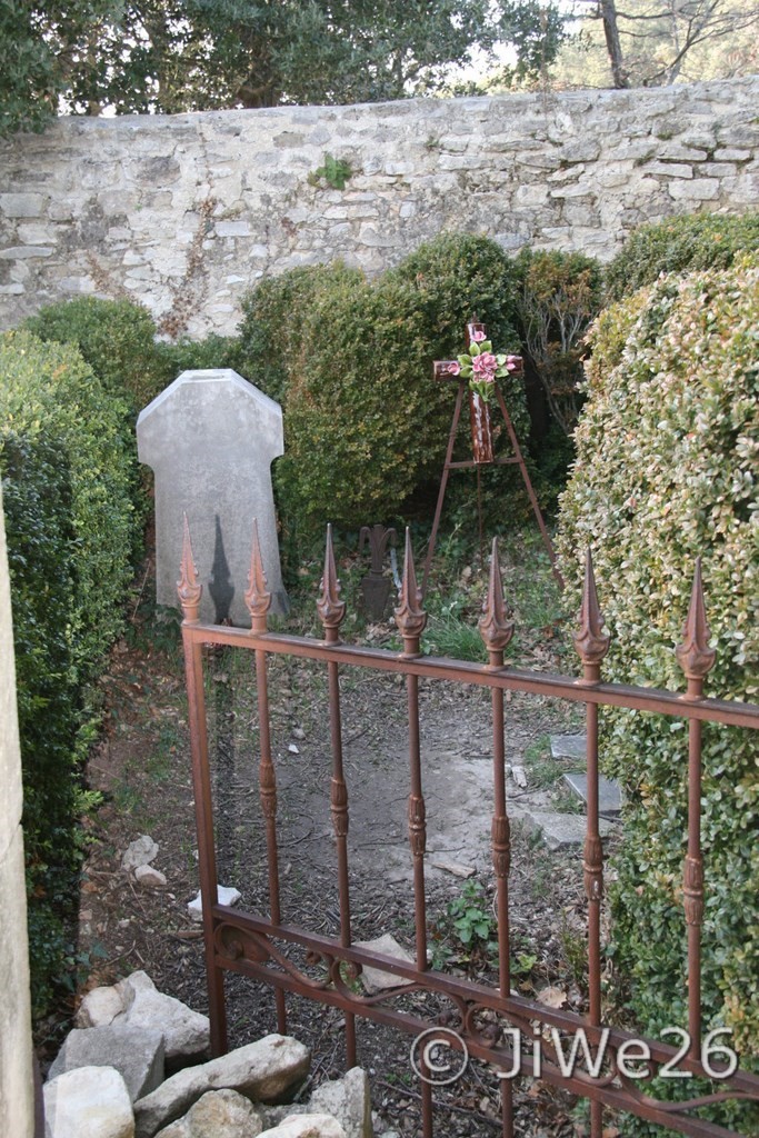 Grille du cimetière