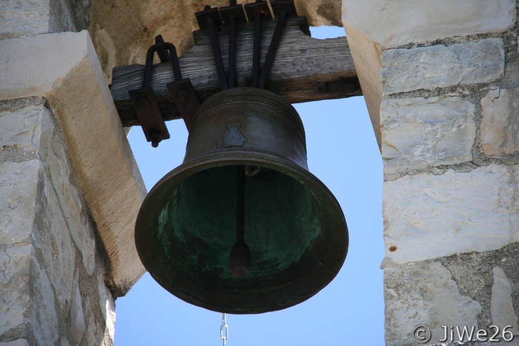 Gros plan sur la cloche