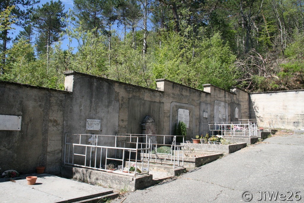 Une autre vue du cimetière de La Paillette