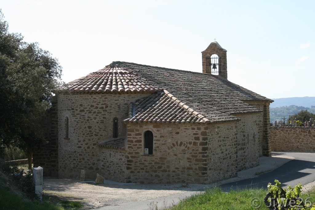 Voici la Chapelle N-D de Cadenet