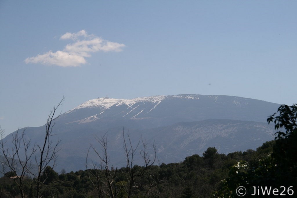 Le Mont Ventoux enneigé