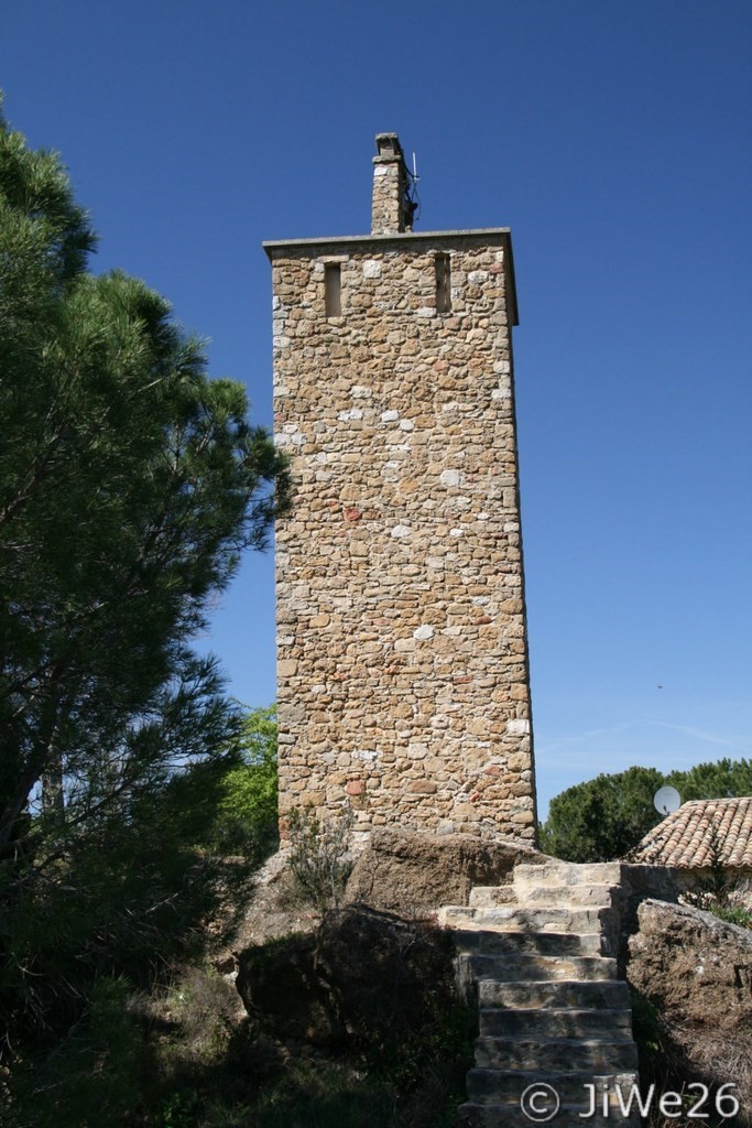 Le beffroi de Puyméras