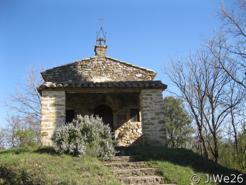 Saccagée en 1570, elle sera reconstruite en 1776