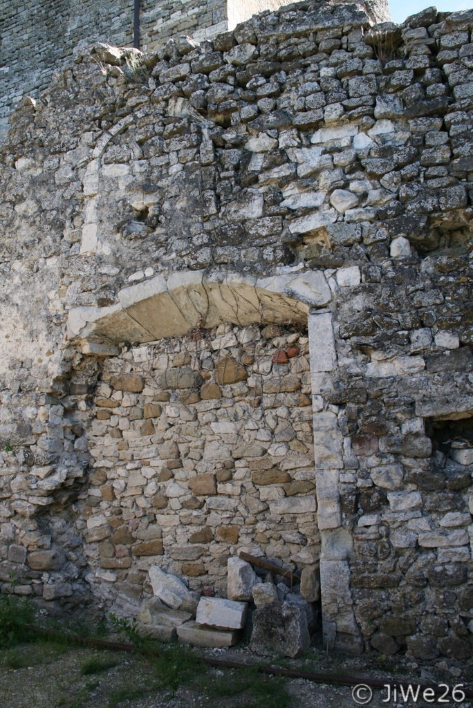 Ruines du corps de logis
