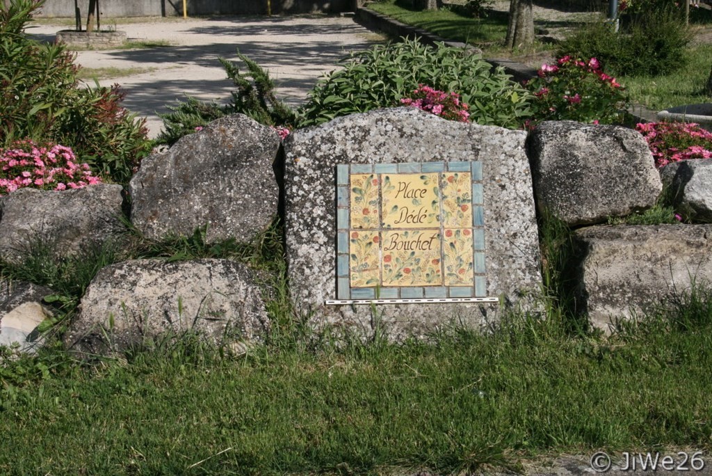 Place Dédé Bouchet
