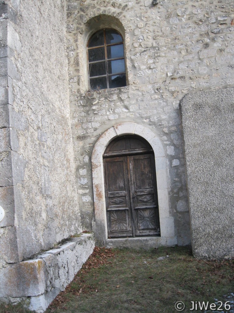 Entrée ancienne de l'église