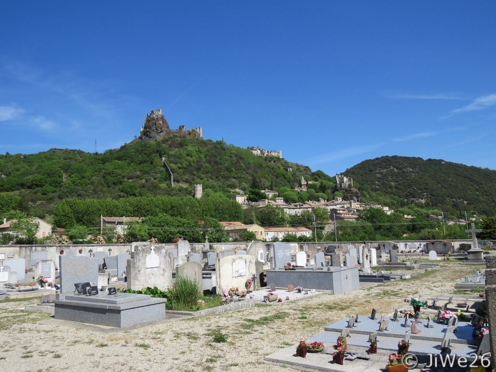 Domination évidente du château de Rochemaure