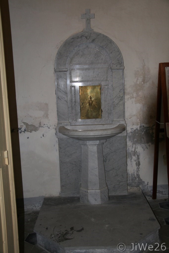Fonds Baptismaux en marbre