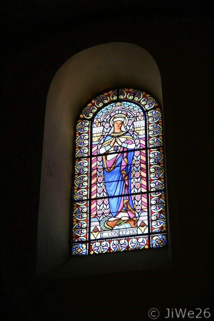 Vitrail Immaculée Conception