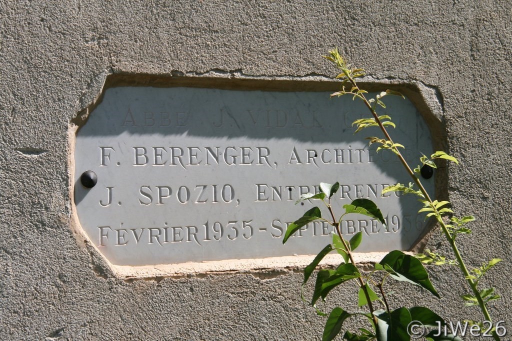 Hommage à l'Abbé Vidal, curé de Verclause, à l'architecte et à l'entrepreneur