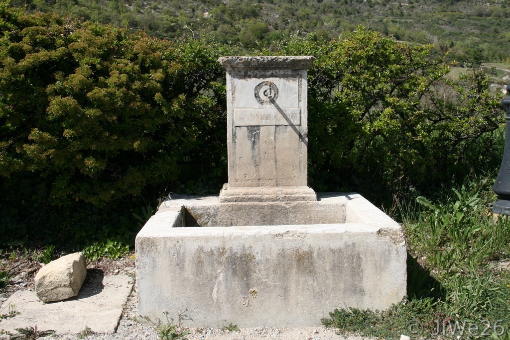 L'abreuvoir-fontaine