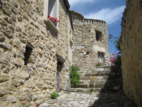 Et encore une des ruelles-escaliers