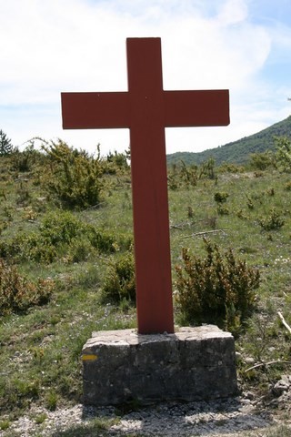 Nous complèterons notre visite d'Arpavon par la visite de la chapelle votive Notre-Dame de Consolation