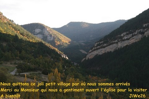 Brette en Drôme Provençale, vue sur la vallée de la Roanne