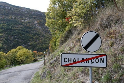 Nous quittons déjà le calme de ce joli petit village