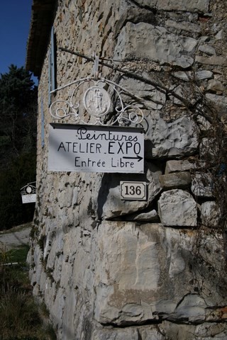 Côté pile, les peintures, côté face le gîte.