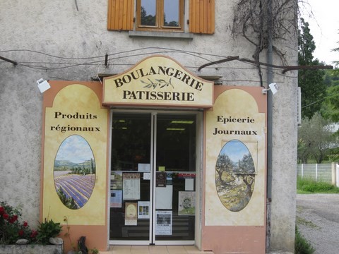 Condorcet_La jolie devanture de la boulangerie