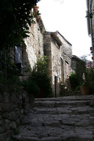 Ruelles caladées et escarpées