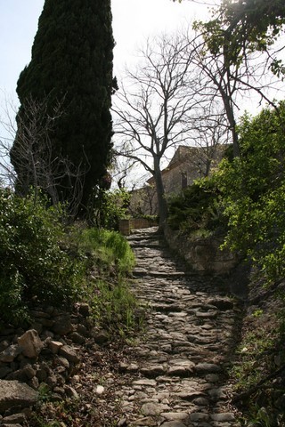 Crestet, village médiéval