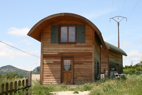 Originales ces habitations!