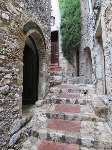 Petite ruelle de pierres