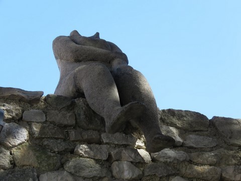Gigondas, Une autre sculpture