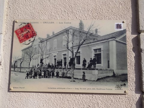 Une vue très ancienne de ce bâtiment scolaire