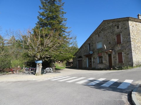 Le Bar-Tabac du Mont Angèle